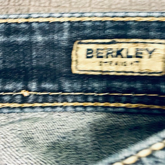 Silver Jeans Berkeley Straight Dark Denim Jeans size W27/ L30 - Picture 10 of 10